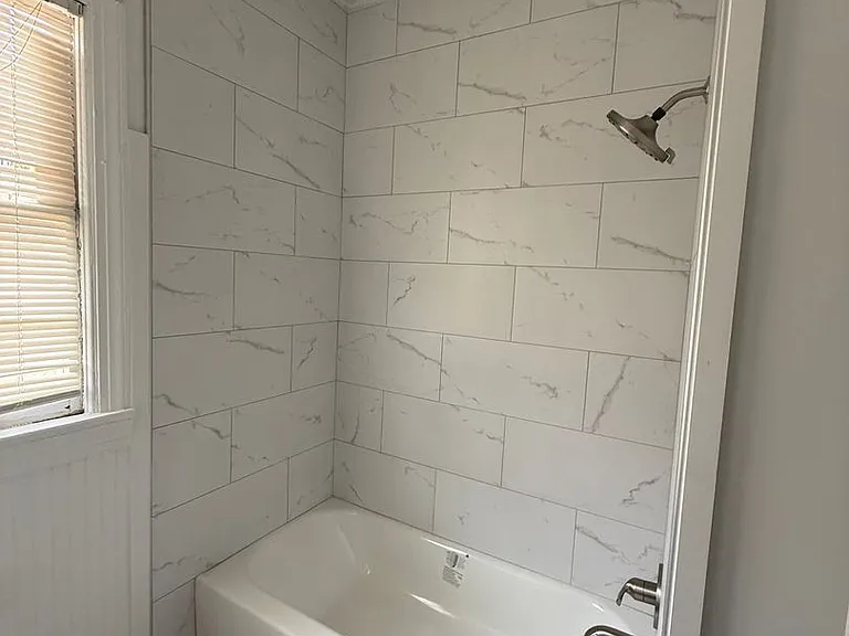 213 Wilson St NE — Photo 12