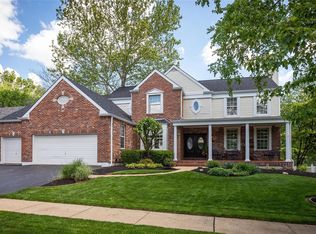 246 Dickens Farm Ln, Ballwin, MO