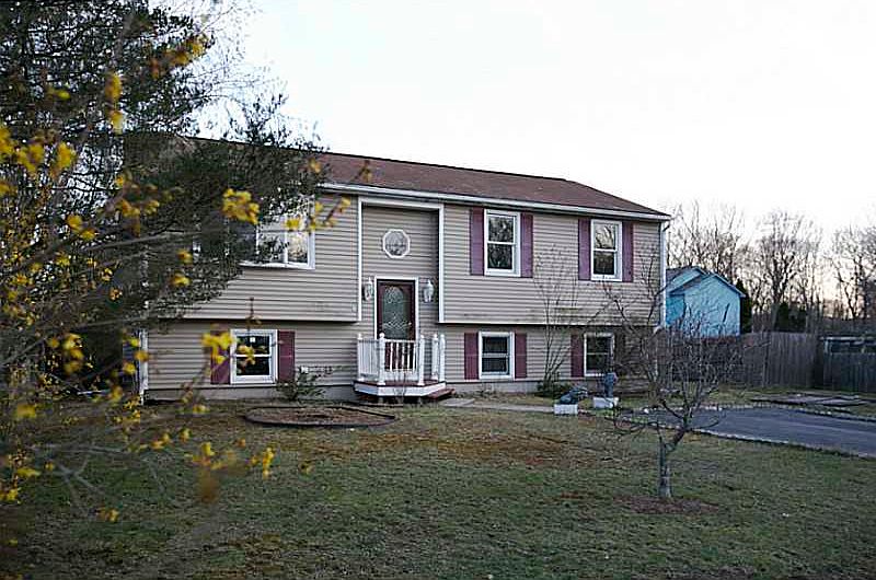 2nd image of 10 Wingate Ct