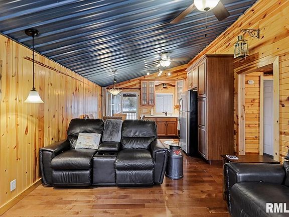 4th image of 30265 Woodland Ln