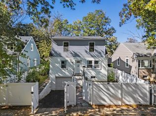 15 Chelsea Ave, East Orange City, NJ 07018