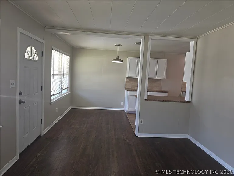 5933 E Latimer St — Photo 2