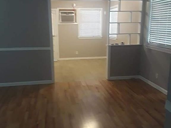 5th image of 102 Rosewood Dr