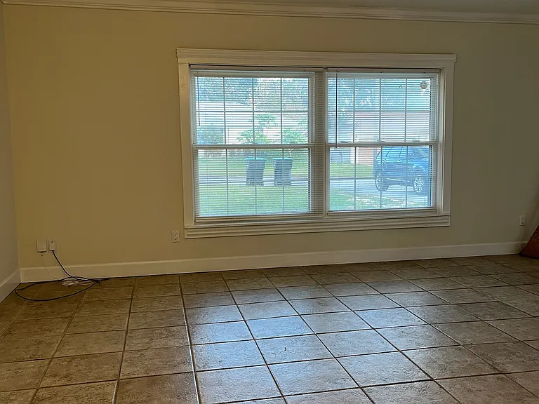 3222 Hammersmith Rd — Photo 12