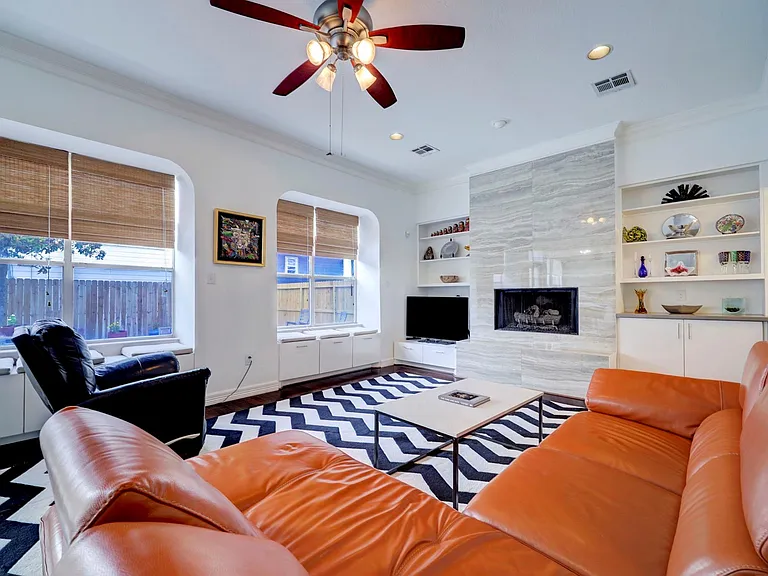 4402 Holt St — Photo 14