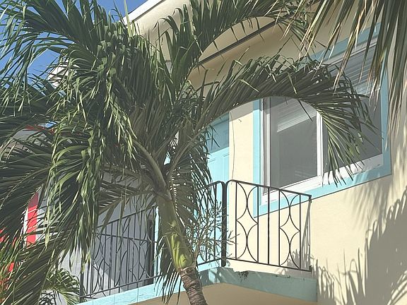 2nd image of 1135 Euclid Ave APT 8