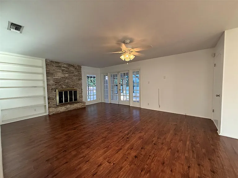 8713 Azalea Trl — Photo 6