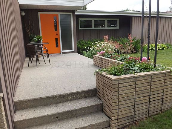5th image of 1222 1st St S