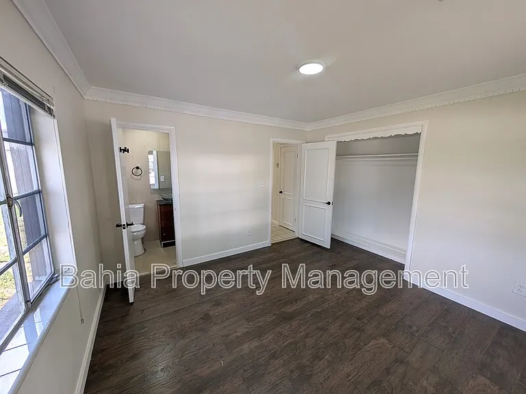 808 N Macdill Ave — Photo 11