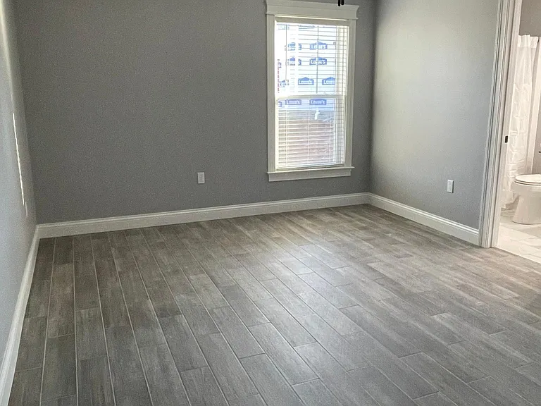 196 Rembrandt Dr — Photo 11