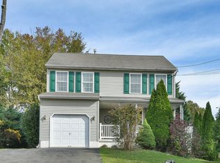 2707 Old Welsh Rd, Willow Grove, PA 19090