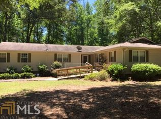 369 Woods Rd, Brooks, GA 30205