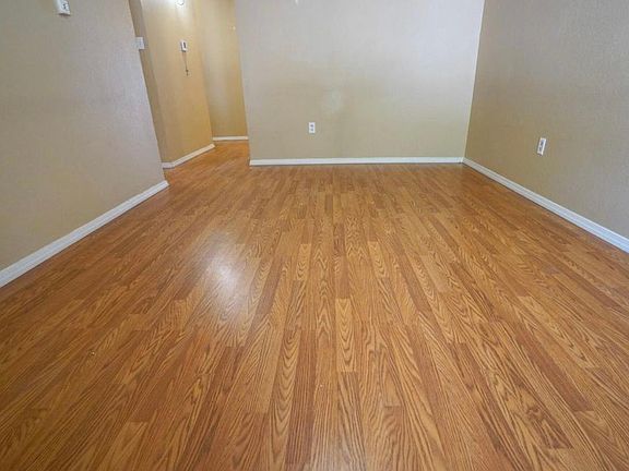 3rd image of 2825 Quail Pointe Dr NW
