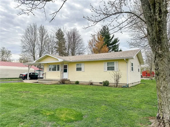 403 Vine St, Marshall, IL 62441