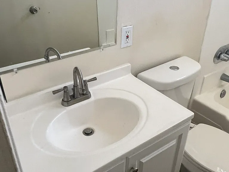 1014 Lorraine Pl #20 — Photo 11