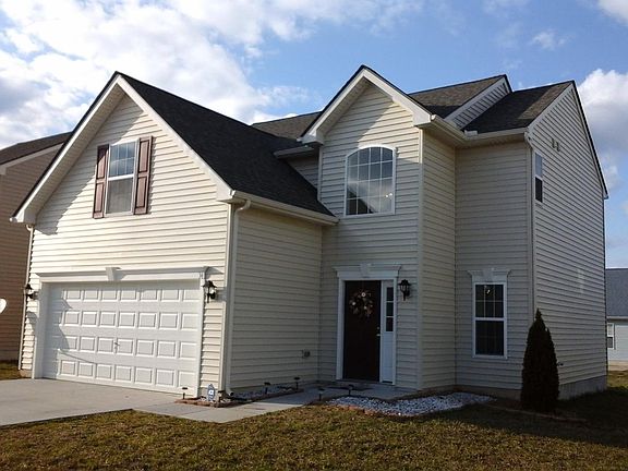 2nd image of 34 Fieldmaple Dr