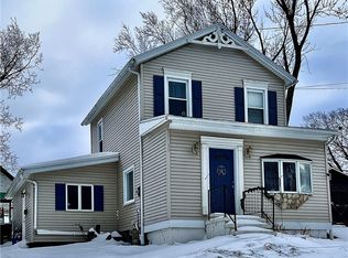 31 Monroe St, Silver Creek, NY