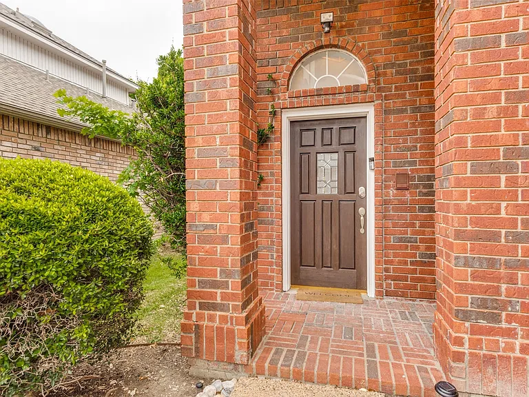 4239 N Capistrano Dr — Photo 3
