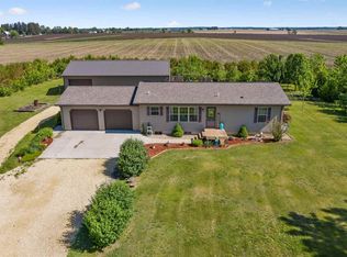 3730 W Bennington Rd, Cedar Falls, IA 50613