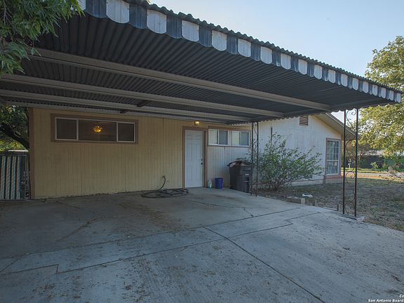 4th image of 343 BLAZE AVE