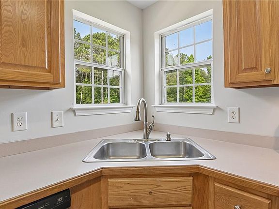 5th image of 306 Timothy Dr