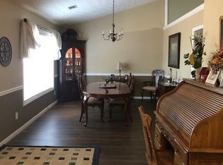 2405 Oakland Ln, Loganville, GA 30052