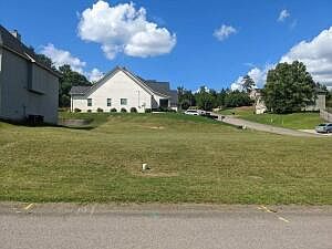 2nd image of 212 Buckhar Ln