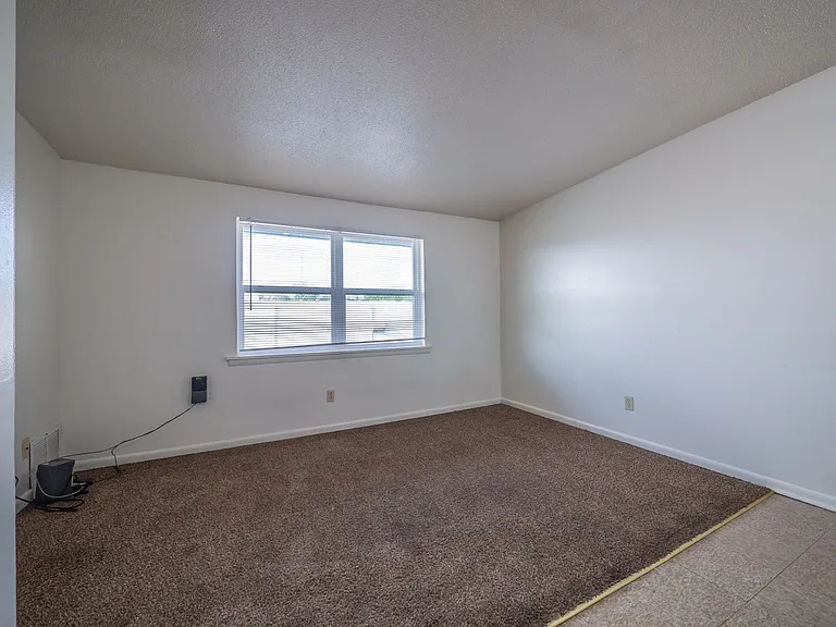 Campus View Apartments — Photo 56