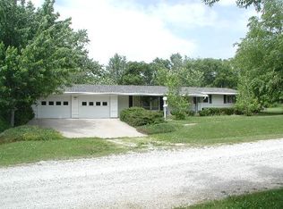 402 Maple St, Ridgeway, MO 64481