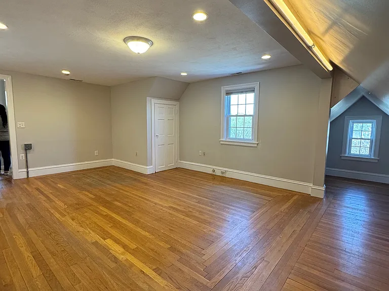 1375 Wampanoag Trl #1 — Photo 2