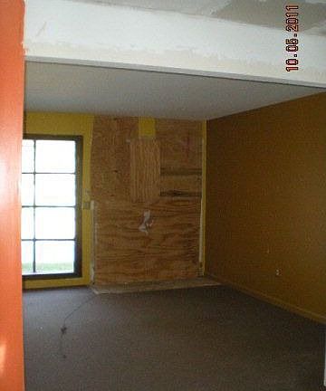 2nd image of 2559 Kensington Dr W