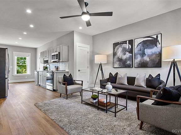4th image of 2902 Idlewood Ave #4