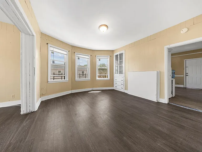 359 Belmont Ave — Photo 14