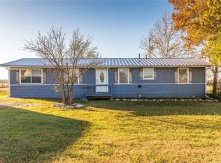 749 M Pkwy #T, West, TX 76691