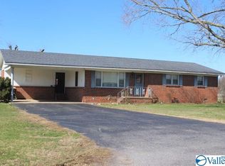 213 Hodges St, Rainsville, AL 35986