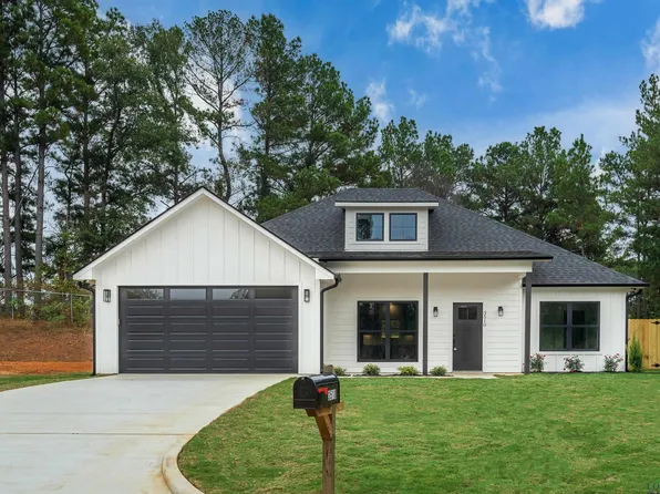 3510 Zach Ct, Longview, TX 75604