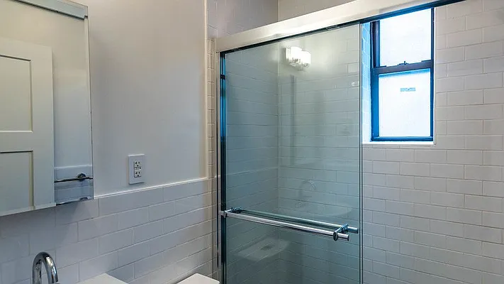 Rented by Nooklyn NYC LLC | media 12