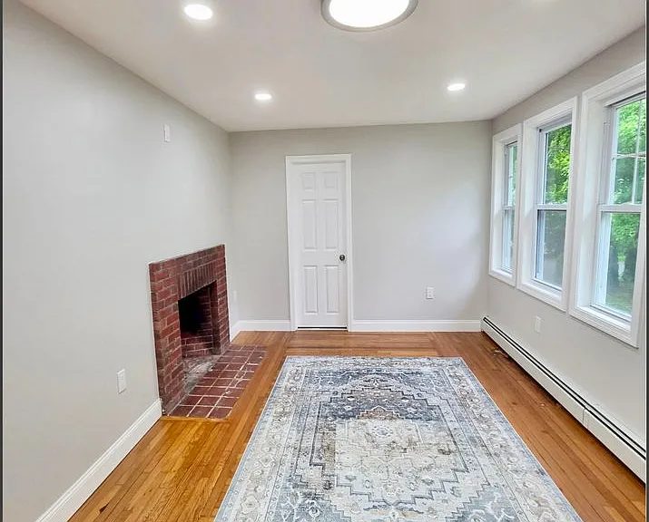 1869 Old Louisquisset Pike — Photo 8