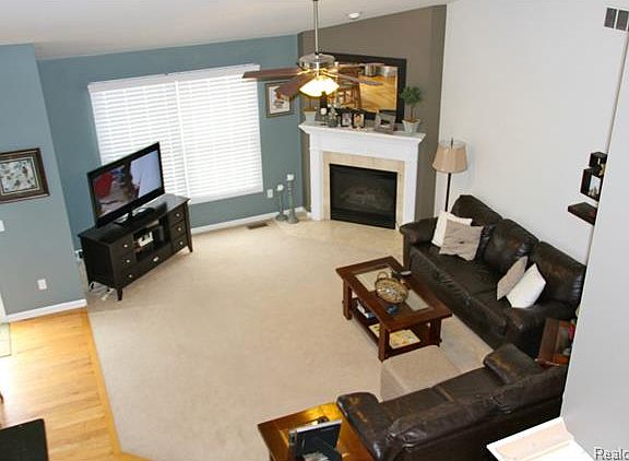 5th image of 9379 Wildflower Way