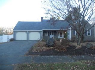 40 Whitehall Ln, Reading, MA 01867