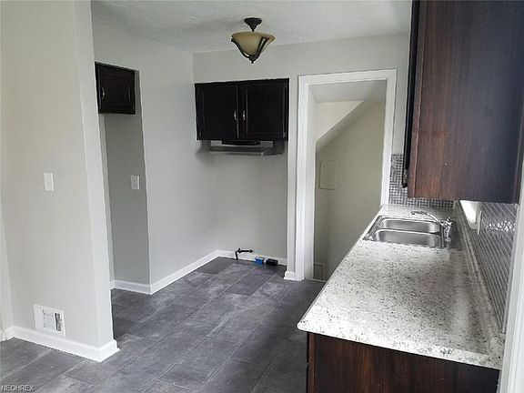 2nd image of 380 E 250th St