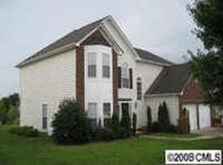 9508 Autumn Applause Dr, Charlotte, NC 28277