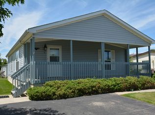 4 Oakwood Trl, Belvidere, NJ 07823