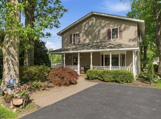 32 W Lakeview Trl, Jefferson Twp., NJ 07885