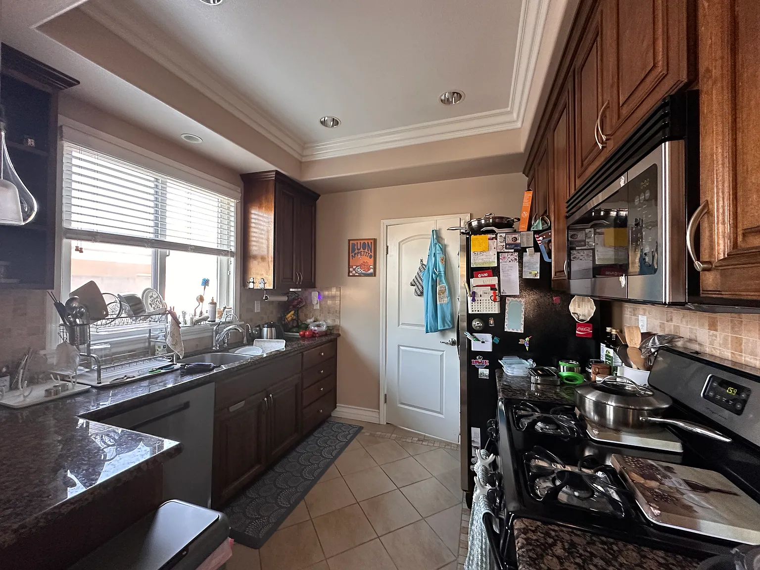 4 bed, 2150 sqft, $5,000 — Photo 3