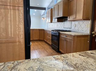 19957 Acre St, Northridge, CA 91324