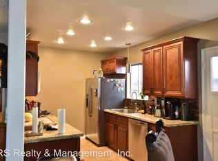 2217 Miner St, Costa Mesa, CA 92627