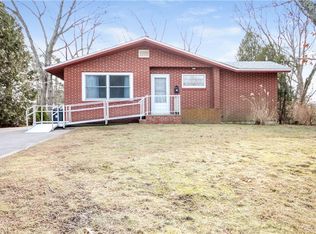 34 Edgewood Ave, Westerly, RI 02891