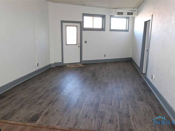 2nd image of 1441 Jackson St #8