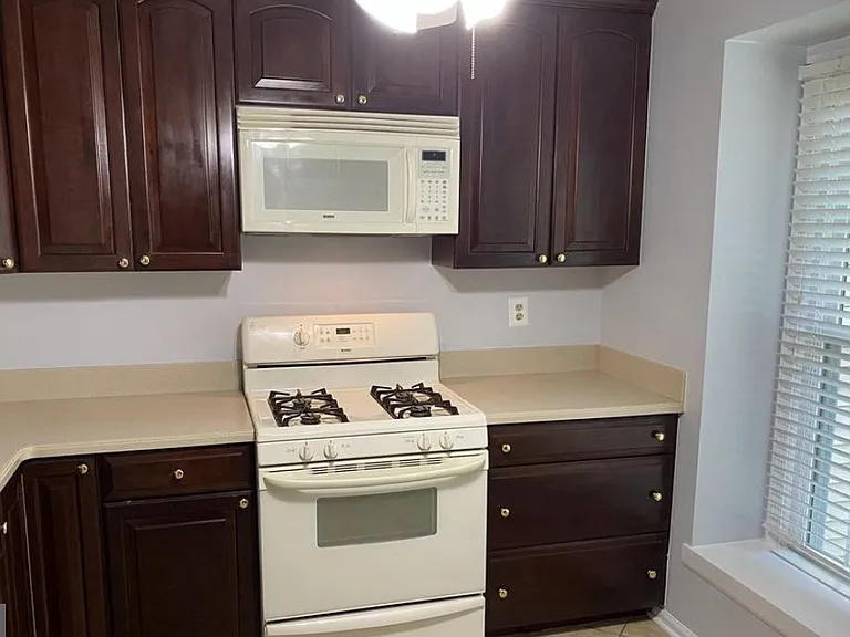 14447 Four Chimney Dr — Photo 4